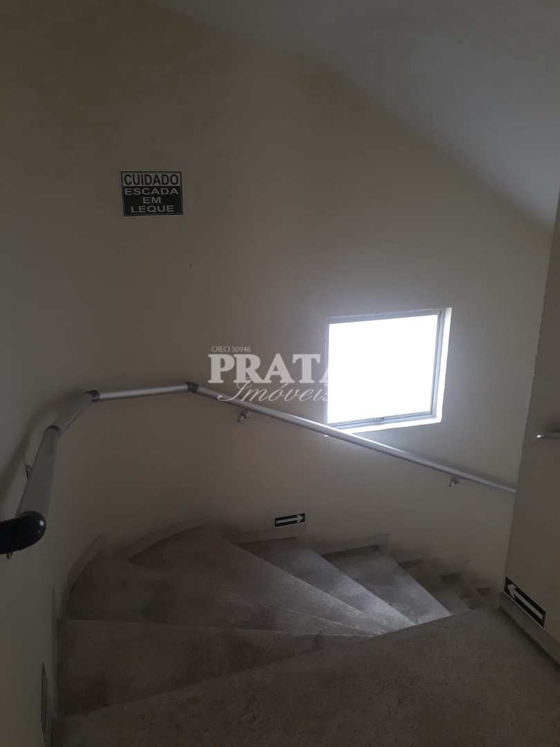 Apartamento à venda com 2 quartos, 67m² - Foto 32