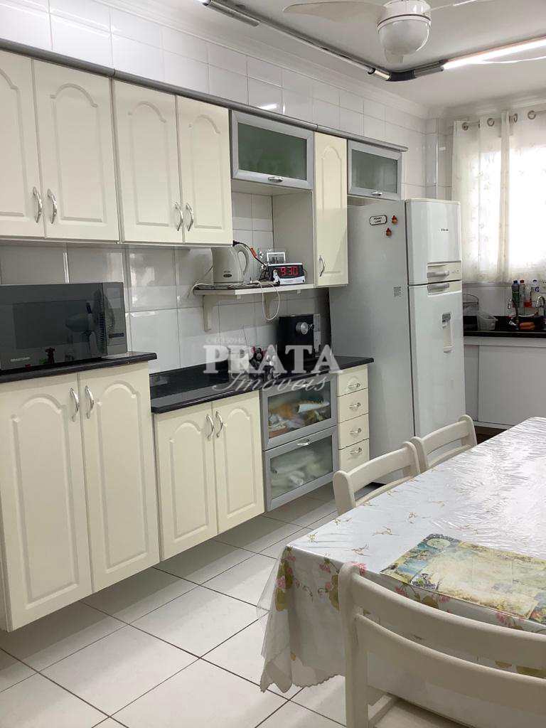 Apartamento à venda com 3 quartos, 170m² - Foto 17