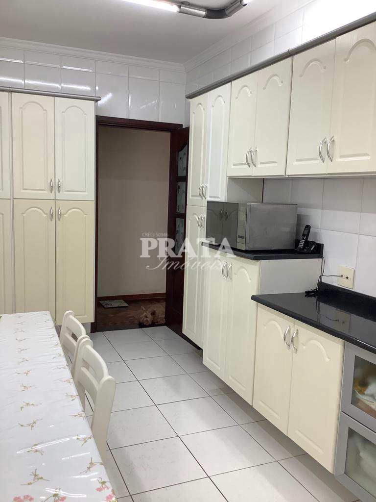 Apartamento à venda com 3 quartos, 170m² - Foto 19