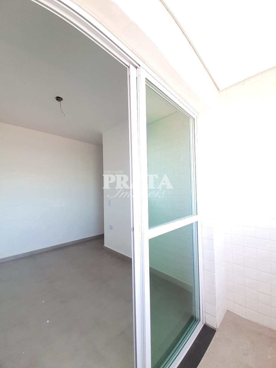 Apartamento à venda com 2 quartos, 68m² - Foto 3