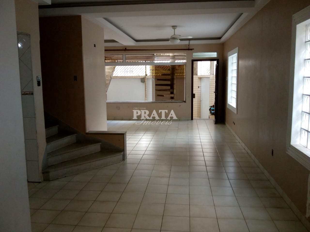 Sobrado à venda com 3 quartos, 300m² - Foto 3