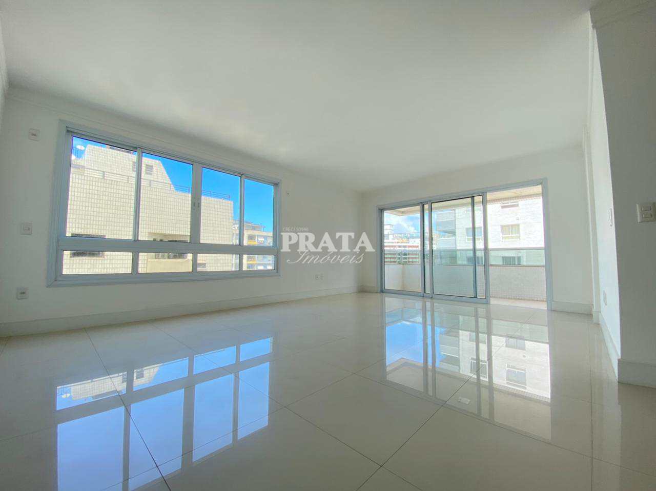 Apartamento para alugar com 4 quartos, 230m² - Foto 4