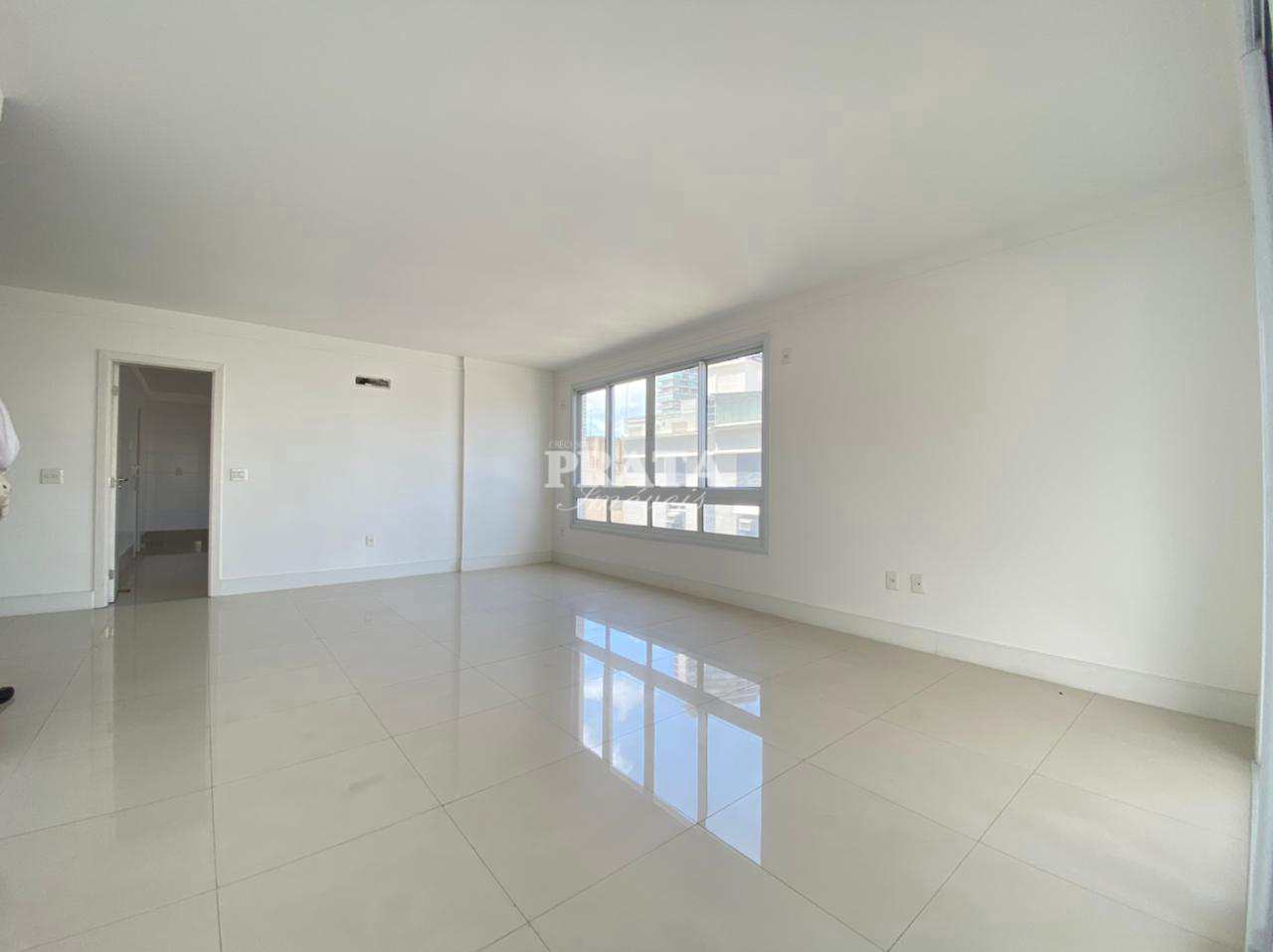 Apartamento para alugar com 4 quartos, 230m² - Foto 9