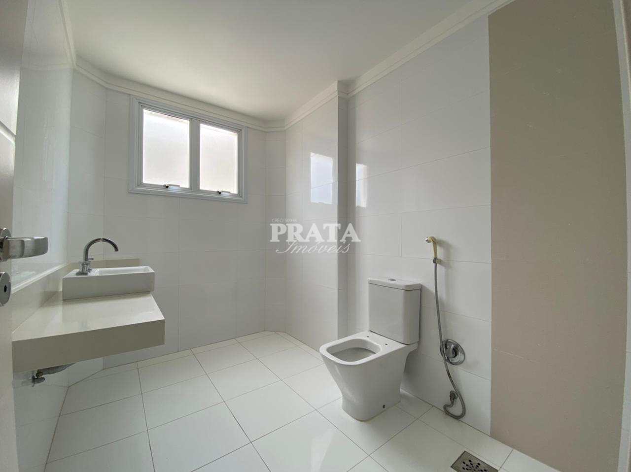 Apartamento para alugar com 4 quartos, 230m² - Foto 15