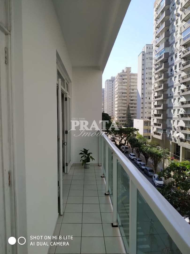 Apartamento à venda com 2 quartos, 72m² - Foto 2