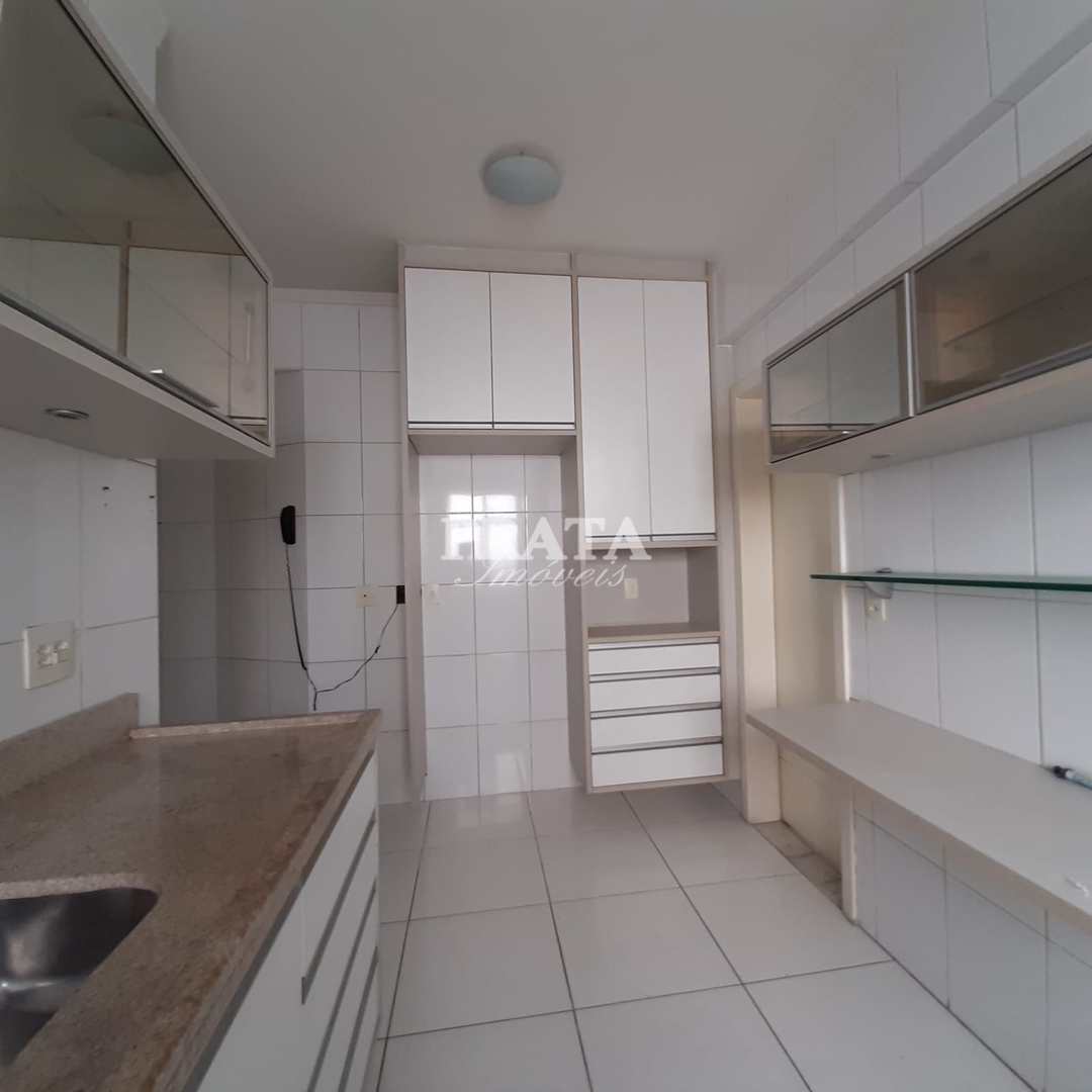 Apartamento à venda com 3 quartos, 140m² - Foto 25