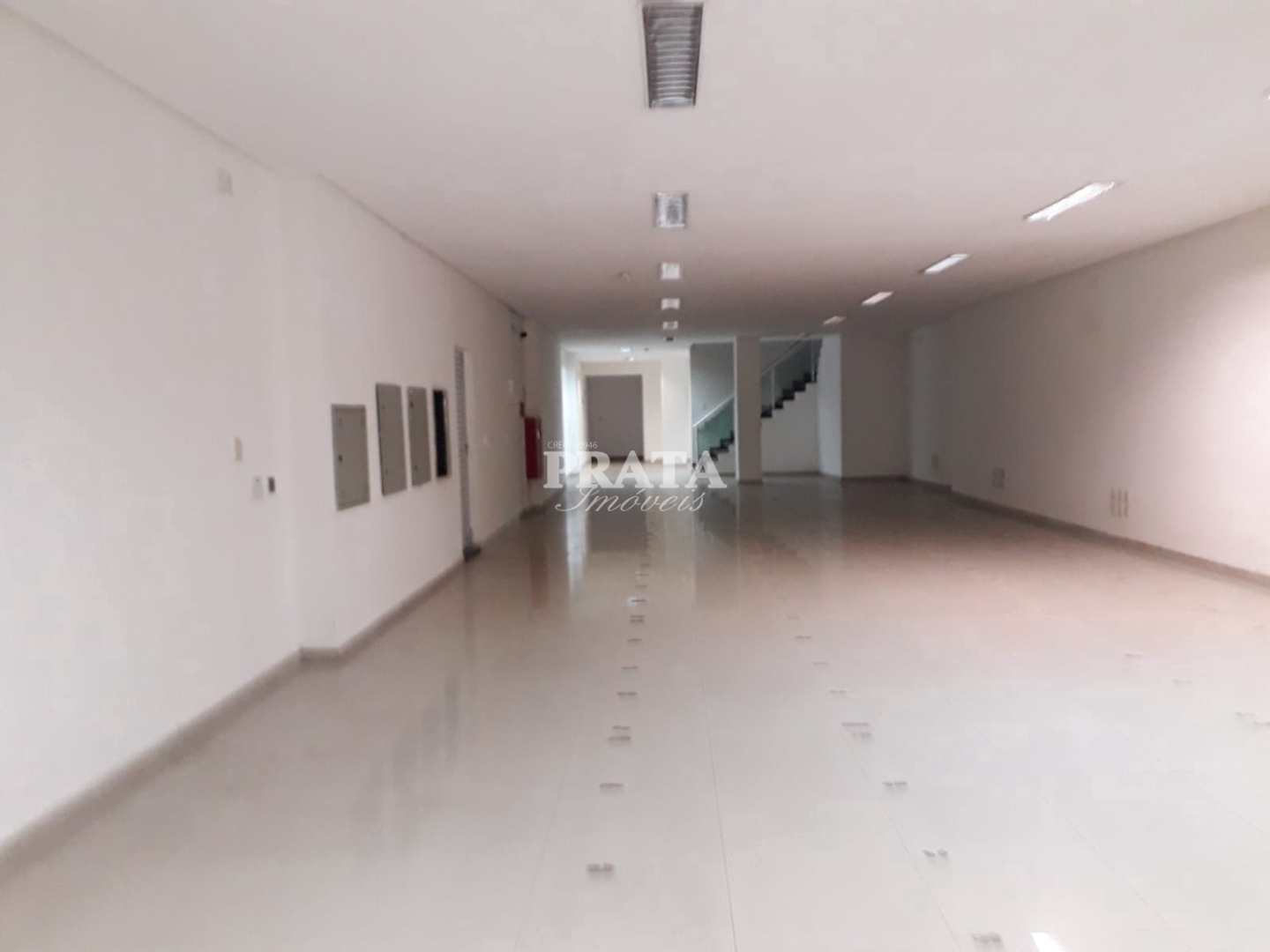 Prédio Inteiro para alugar, 1200m² - Foto 1