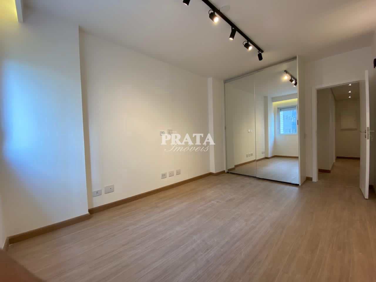 Apartamento para alugar com 3 quartos, 127m² - Foto 2
