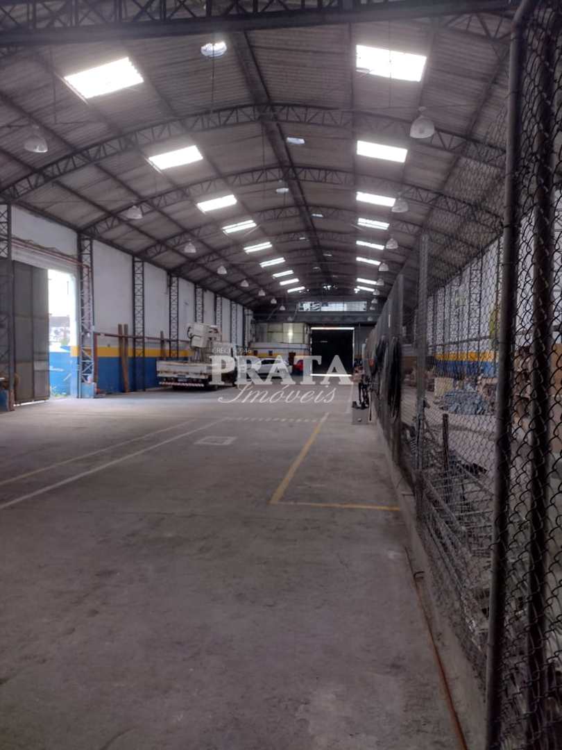 Depósito-Galpão-Armazém para alugar, 1000m² - Foto 1