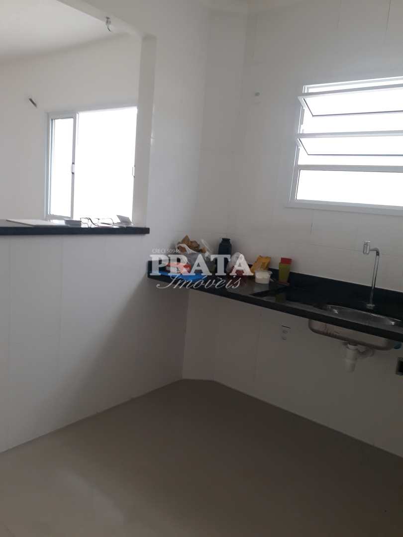 Casa à venda com 3 quartos, 90m² - Foto 6