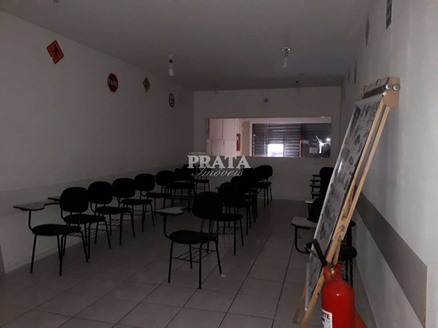 Prédio Inteiro para alugar, 300m² - Foto 3