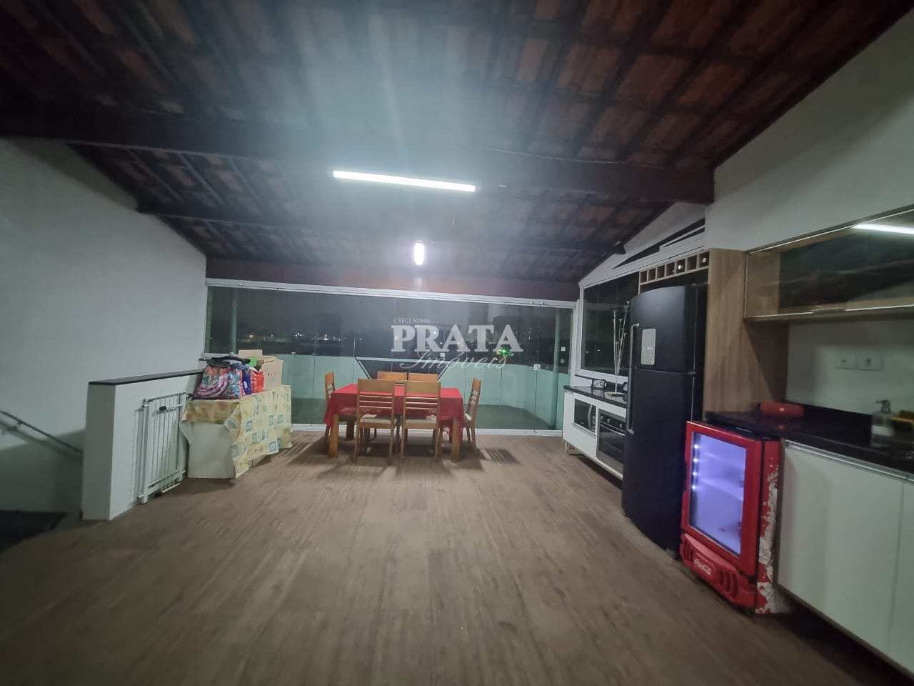 Casa à venda com 3 quartos, 210m² - Foto 9