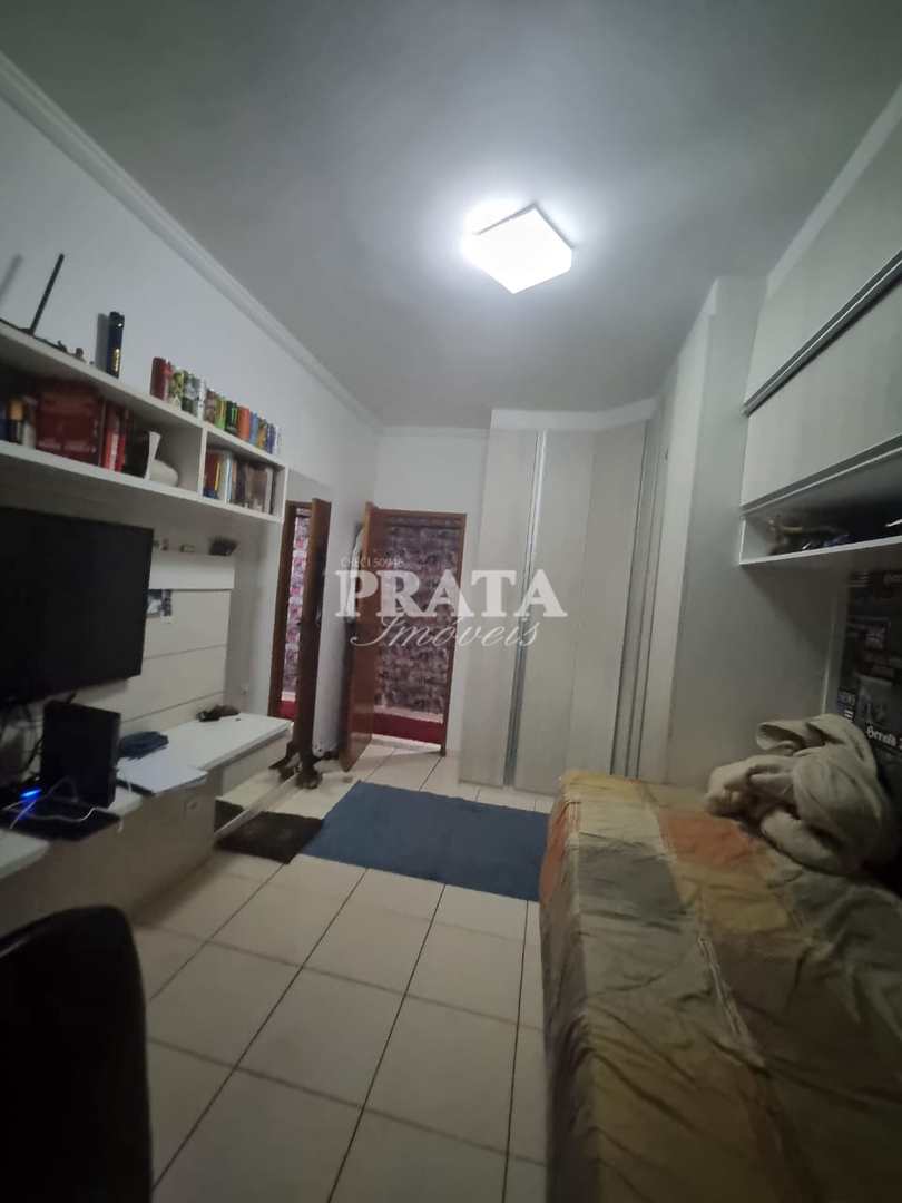 Casa à venda com 3 quartos, 210m² - Foto 18