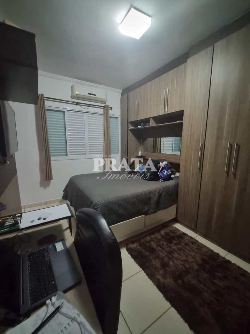 Casa à venda com 3 quartos, 210m² - Foto 12