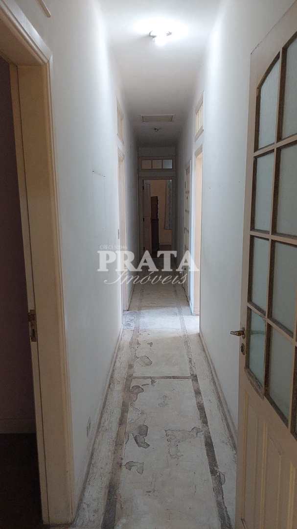 Sobrado para alugar com 5 quartos, 319m² - Foto 13