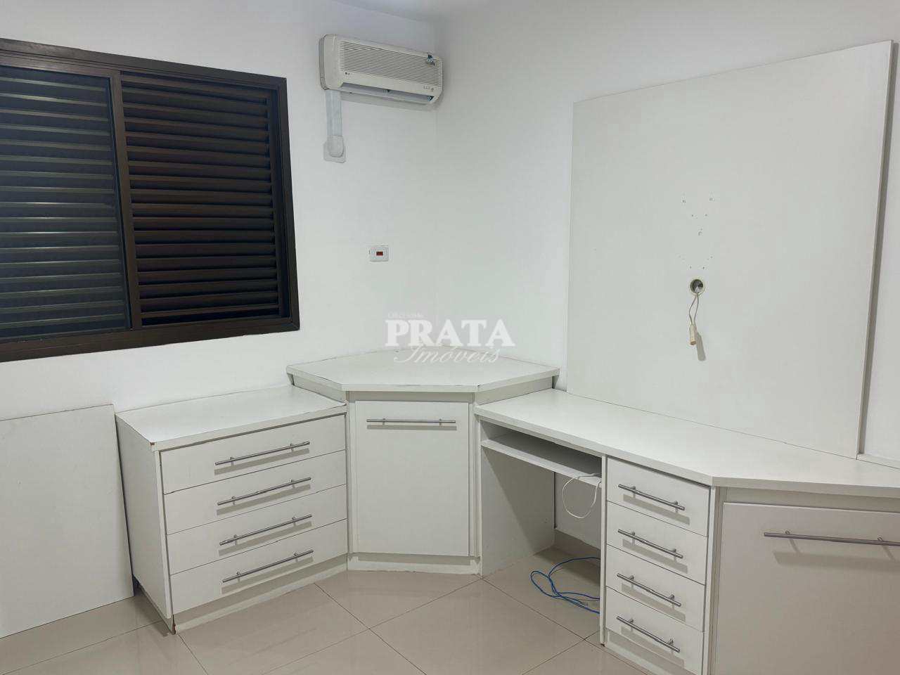 Apartamento para alugar com 3 quartos, 120m² - Foto 8