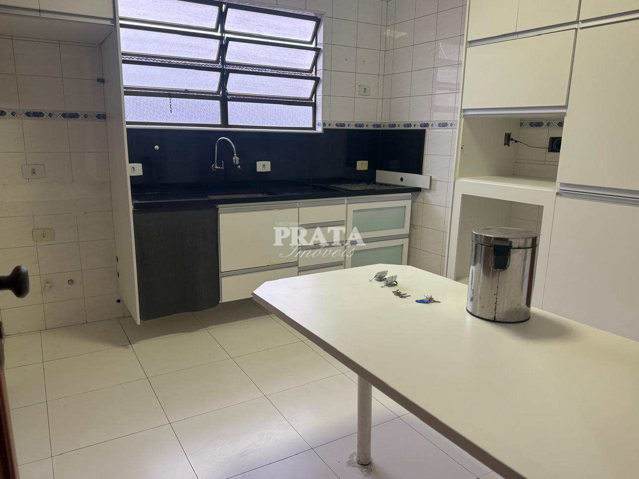 Apartamento para alugar com 3 quartos, 120m² - Foto 18