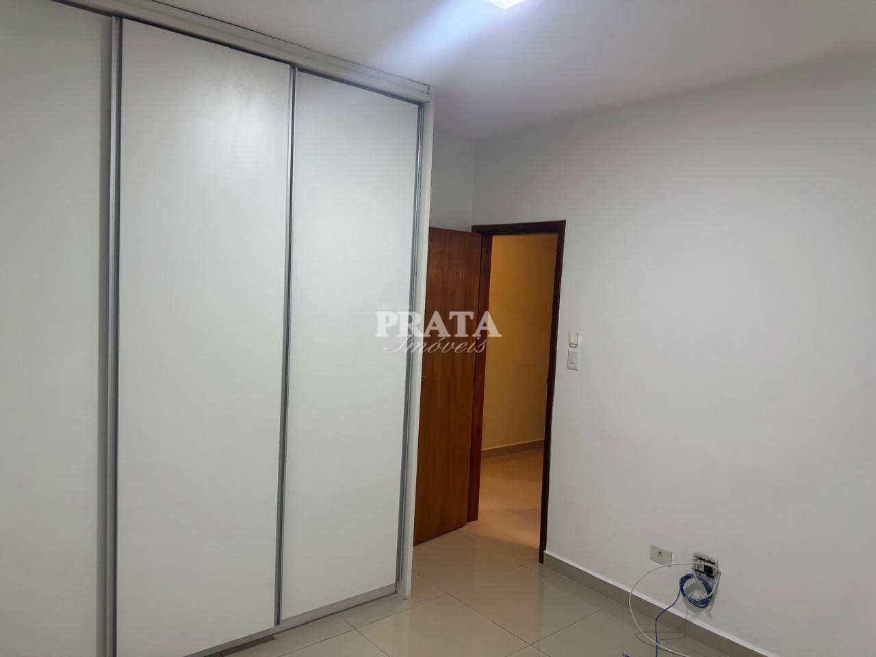 Apartamento para alugar com 3 quartos, 120m² - Foto 11