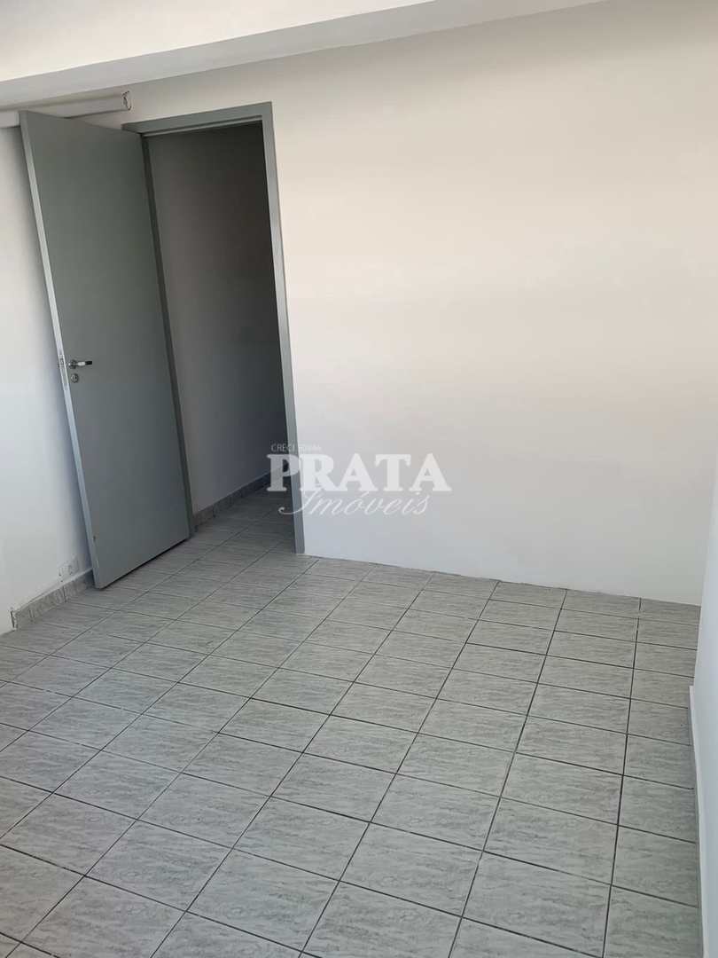 Casa à venda com 2 quartos, 79m² - Foto 3