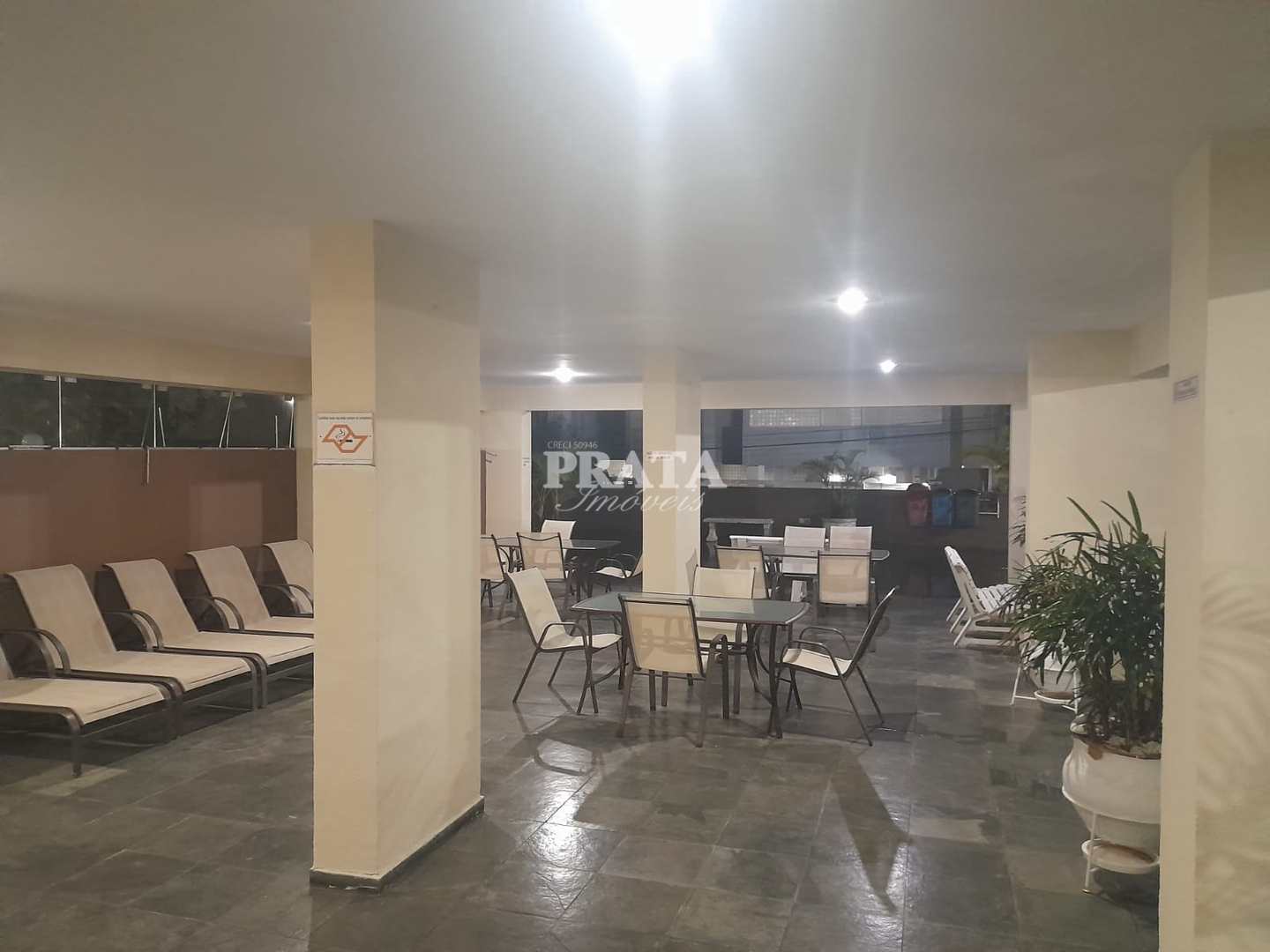 Apartamento à venda com 1 quarto, 58m² - Foto 21