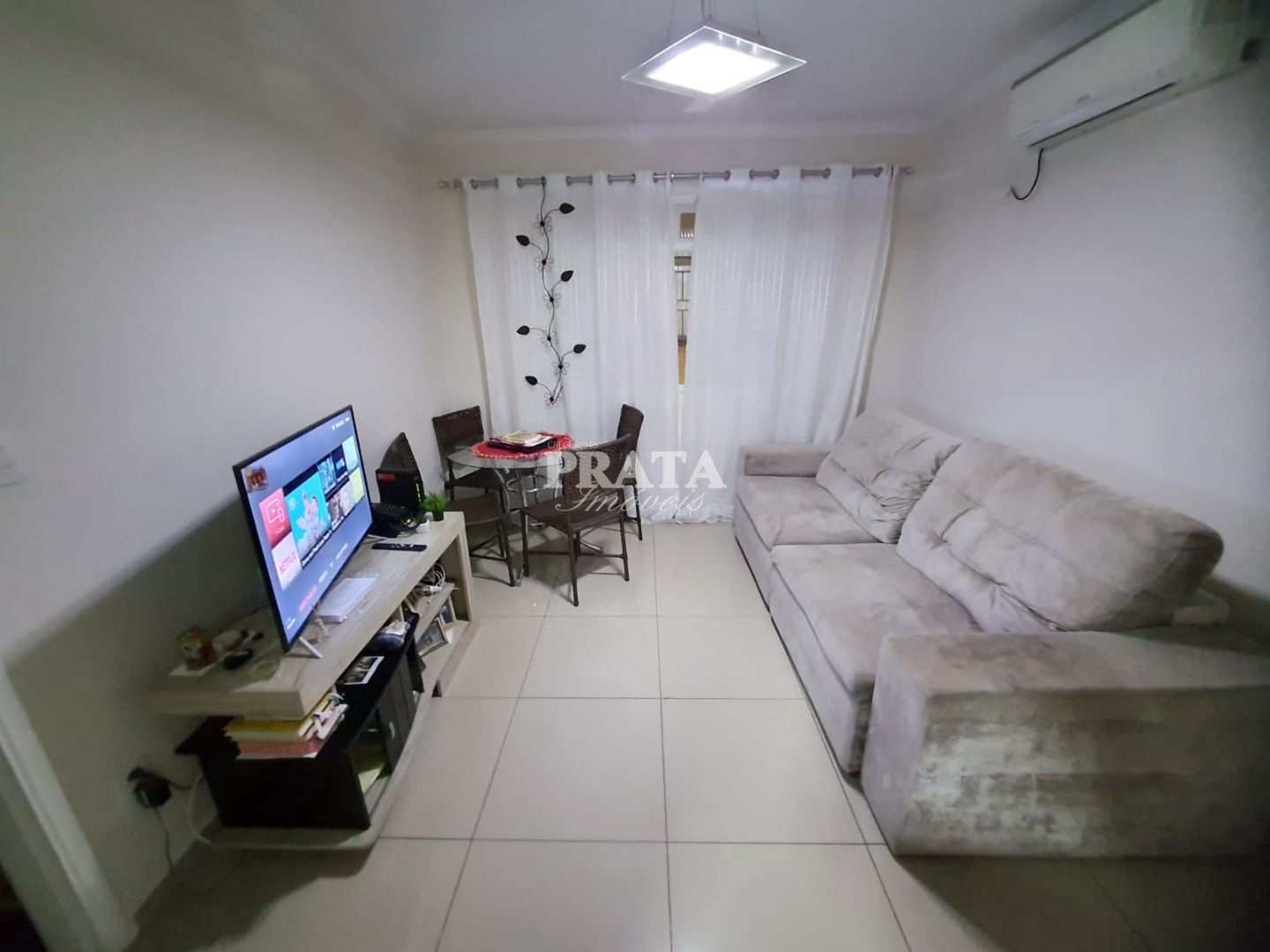 Apartamento à venda com 2 quartos, 70m² - Foto 1