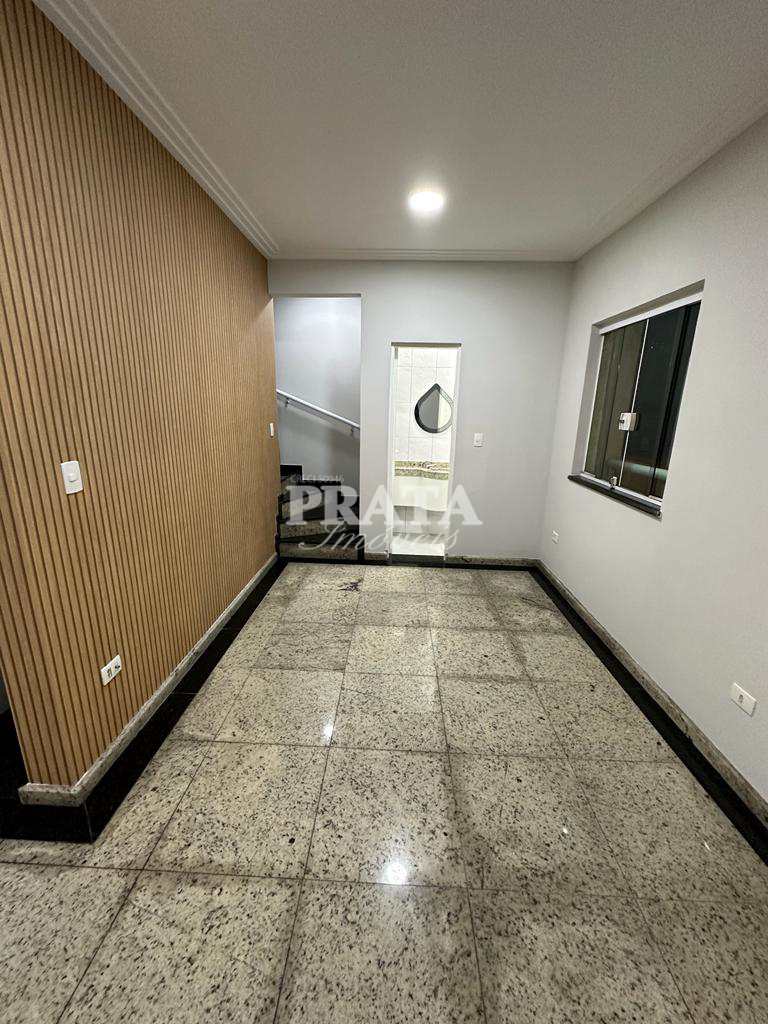 Sobrado à venda com 3 quartos, 145m² - Foto 1