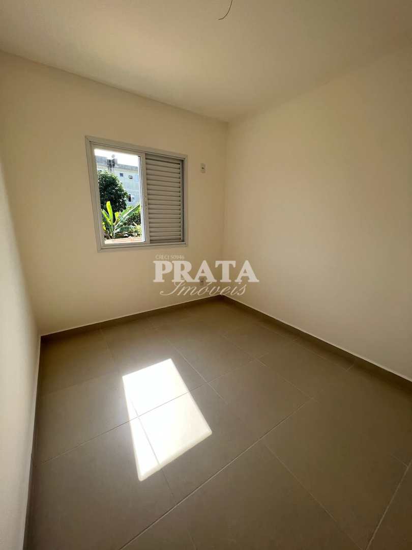 Casa à venda com 2 quartos, 75m² - Foto 11