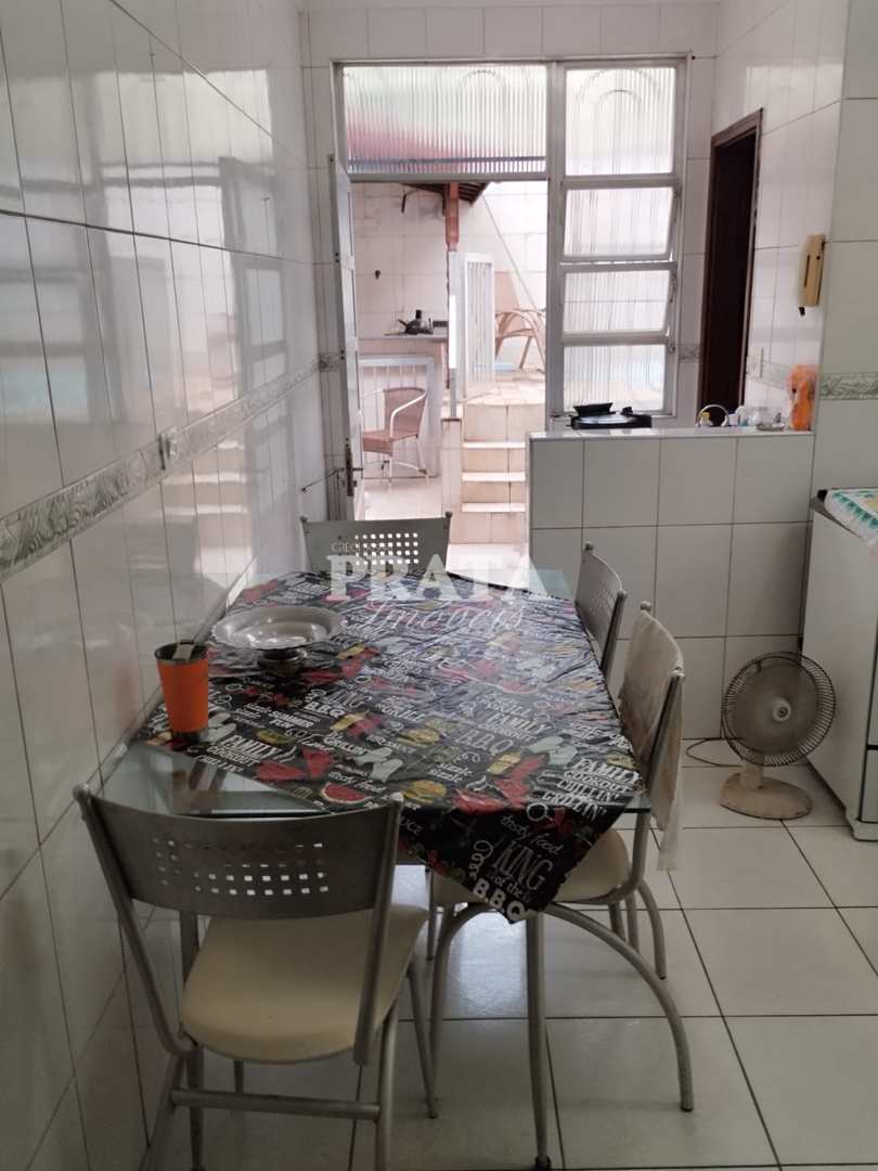 Casa à venda com 3 quartos, 230m² - Foto 22