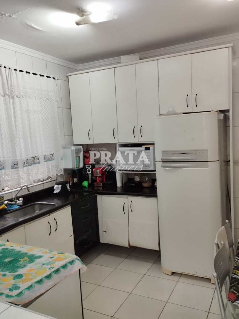 Casa à venda com 3 quartos, 230m² - Foto 17