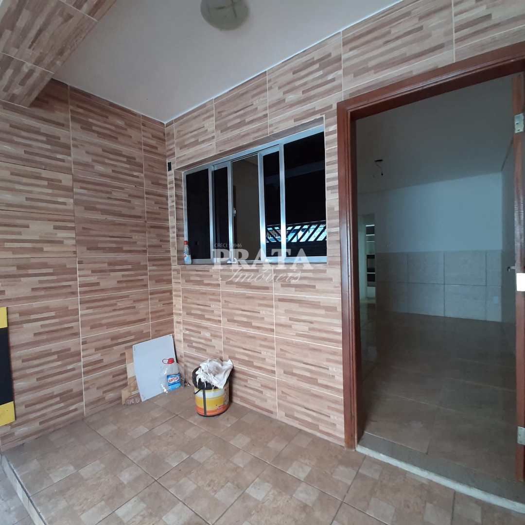 Casa à venda com 3 quartos, 92m² - Foto 1