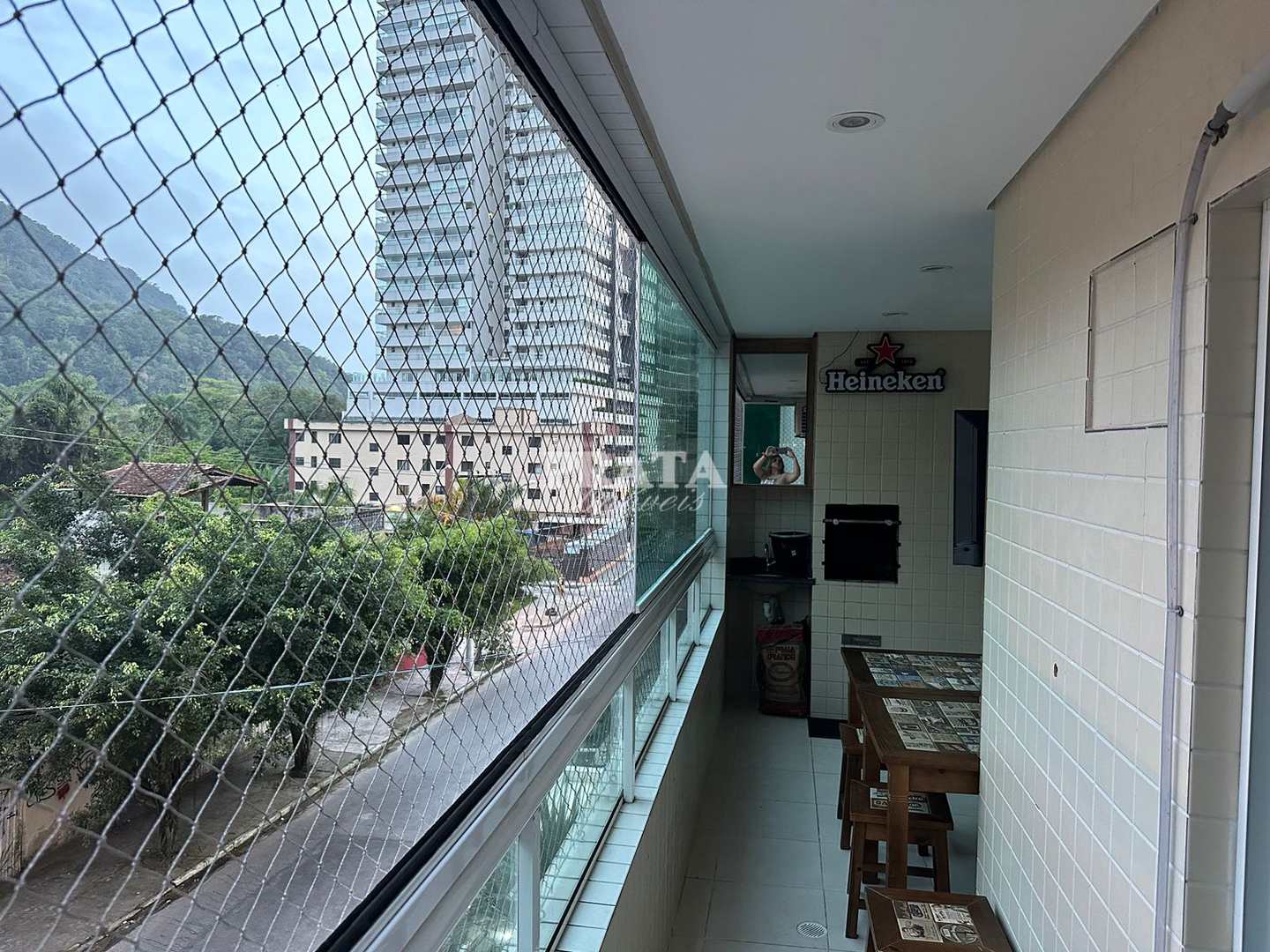 Apartamento à venda com 2 quartos, 77m² - Foto 2