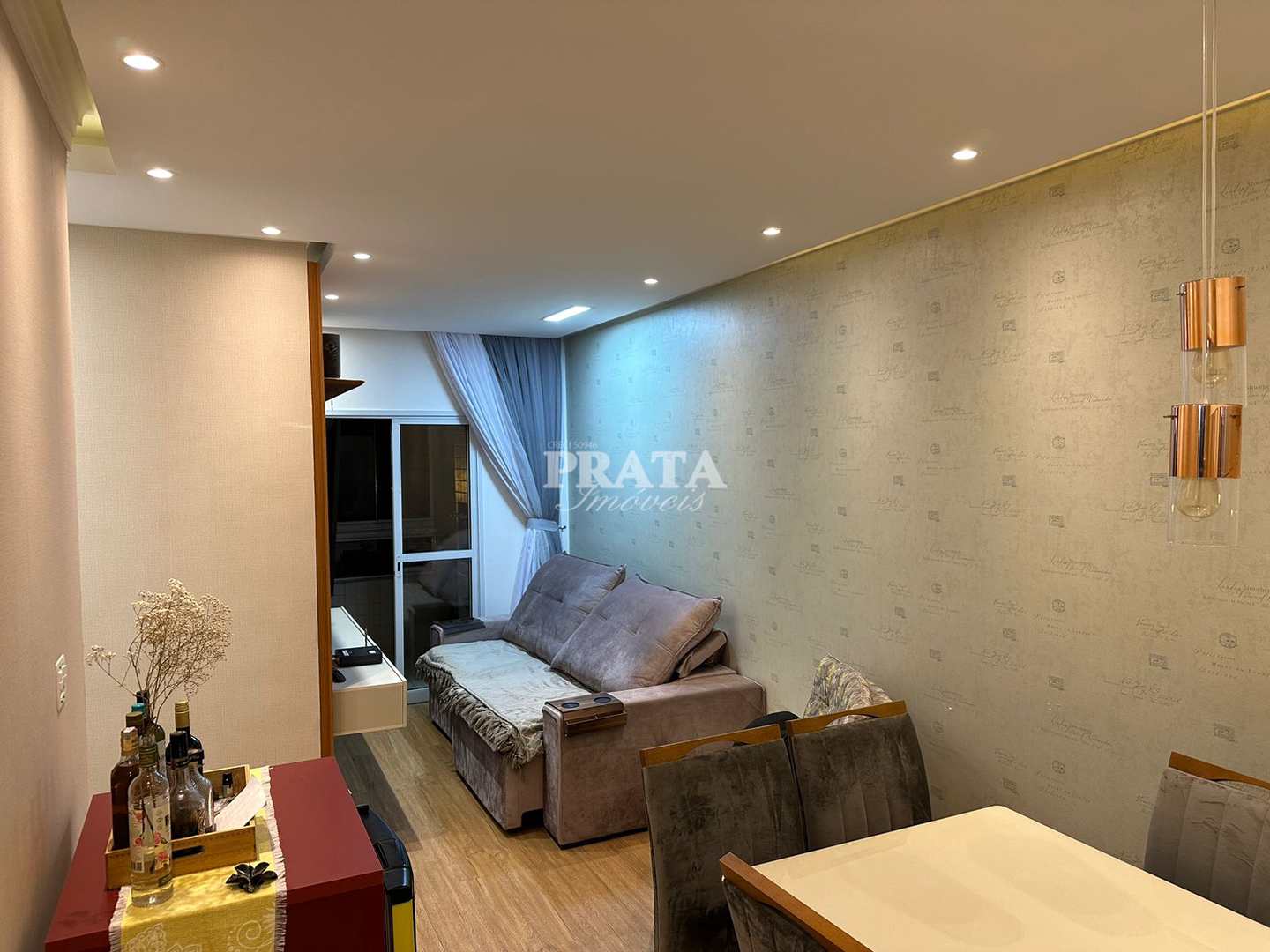 Apartamento à venda com 2 quartos, 77m² - Foto 4