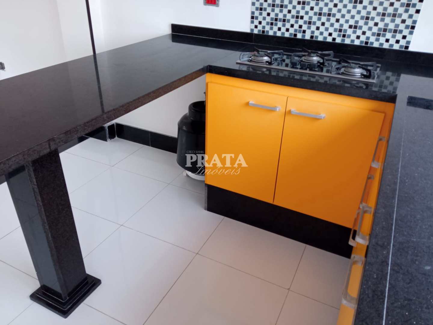 Apartamento à venda com 2 quartos, 62m² - Foto 4