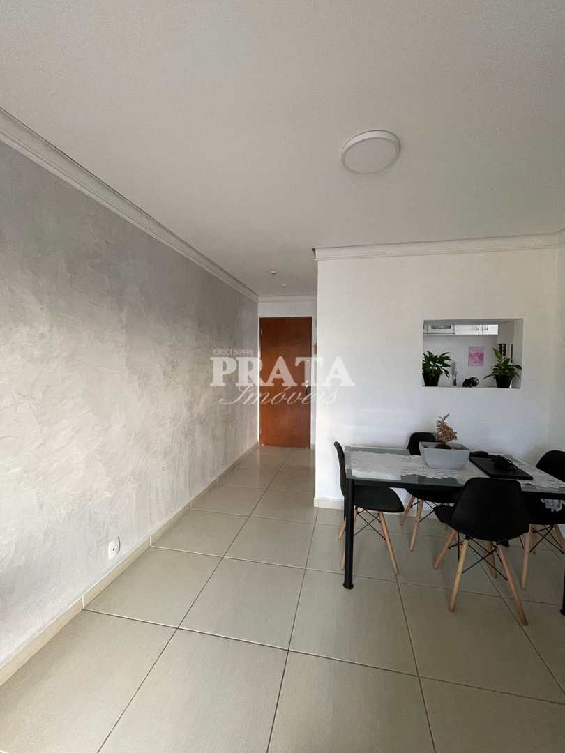 Apartamento à venda com 2 quartos, 70m² - Foto 5