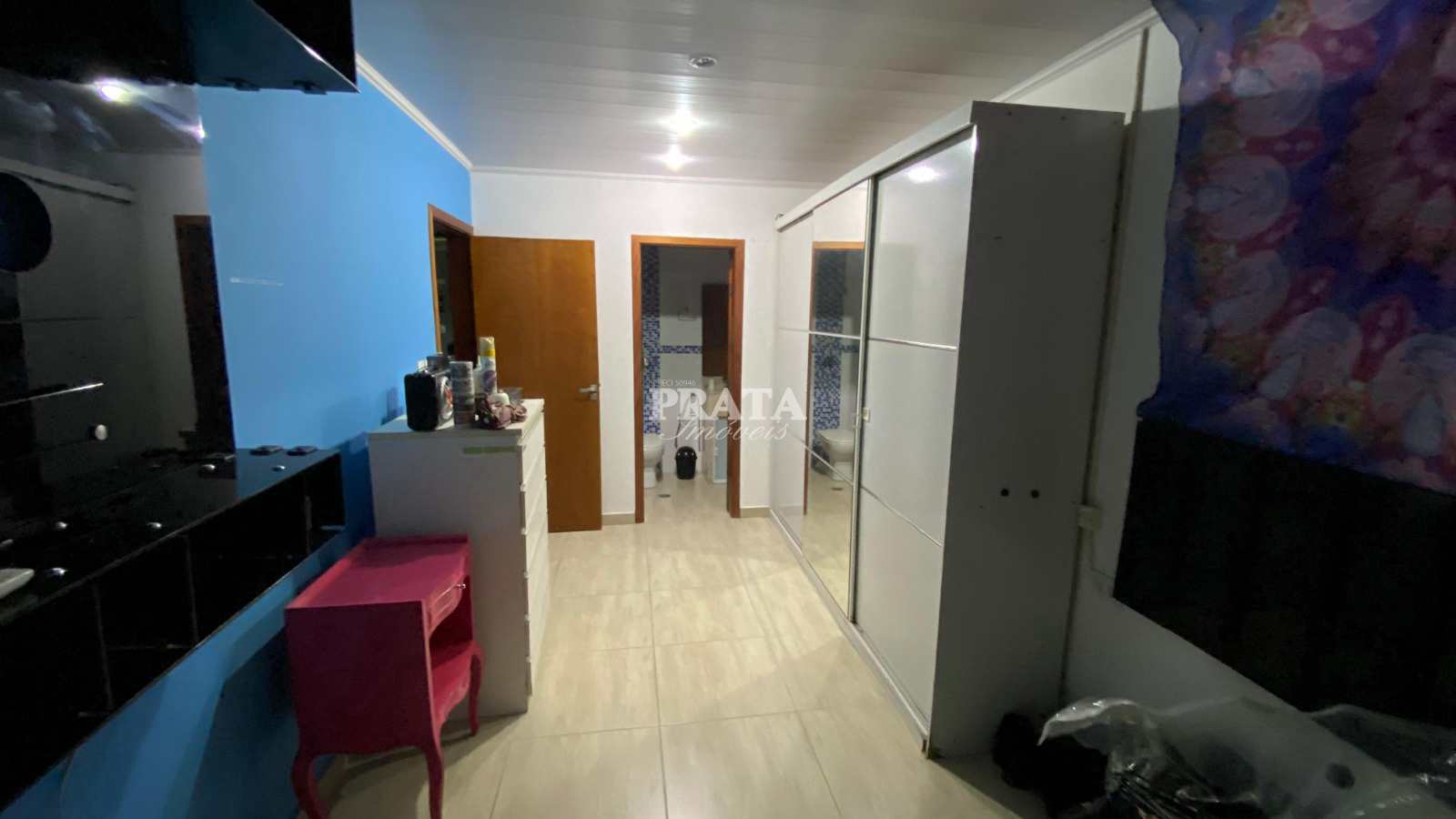 Apartamento à venda com 2 quartos, 70m² - Foto 4