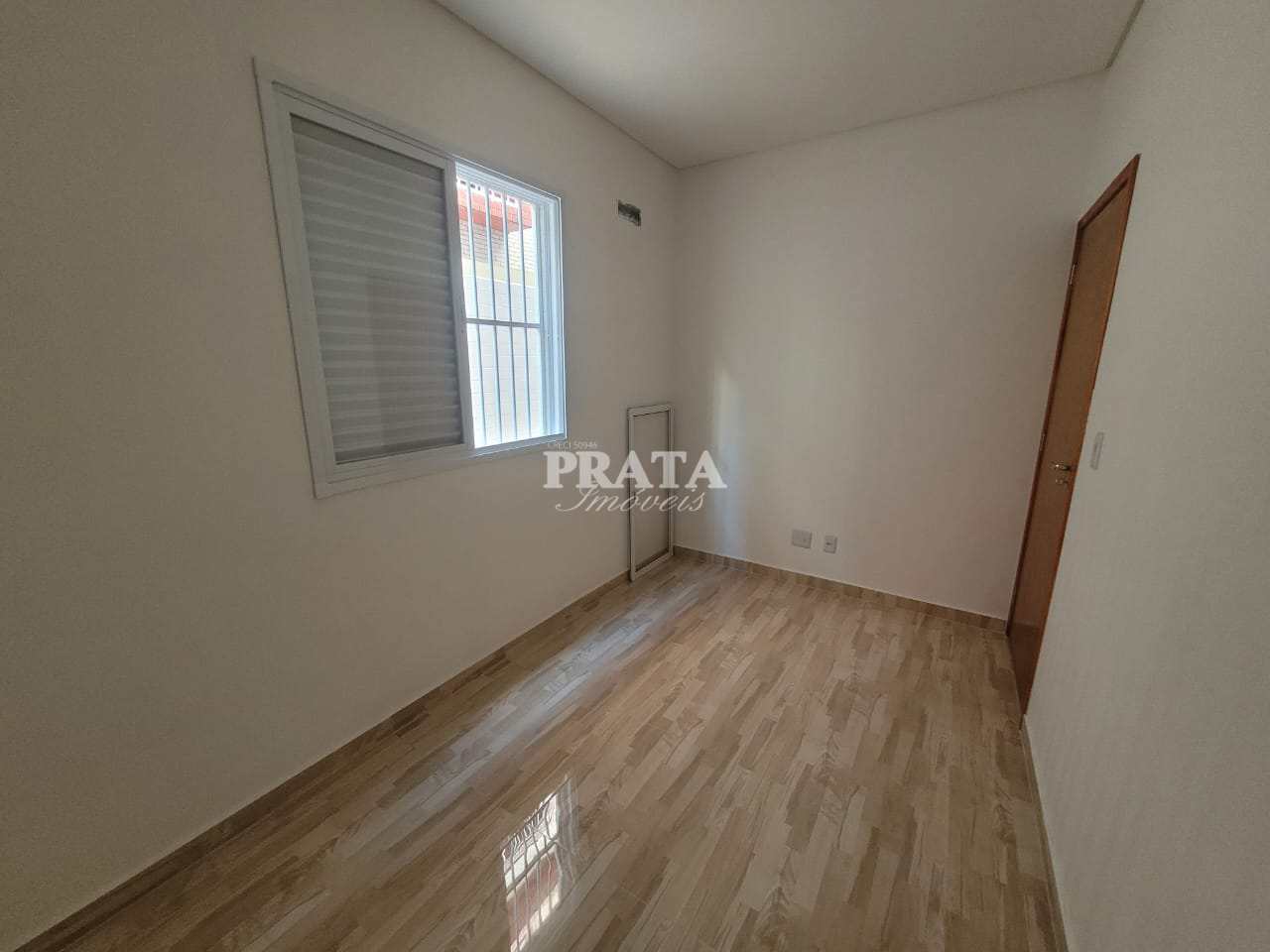 Casa à venda com 2 quartos, 70m² - Foto 6