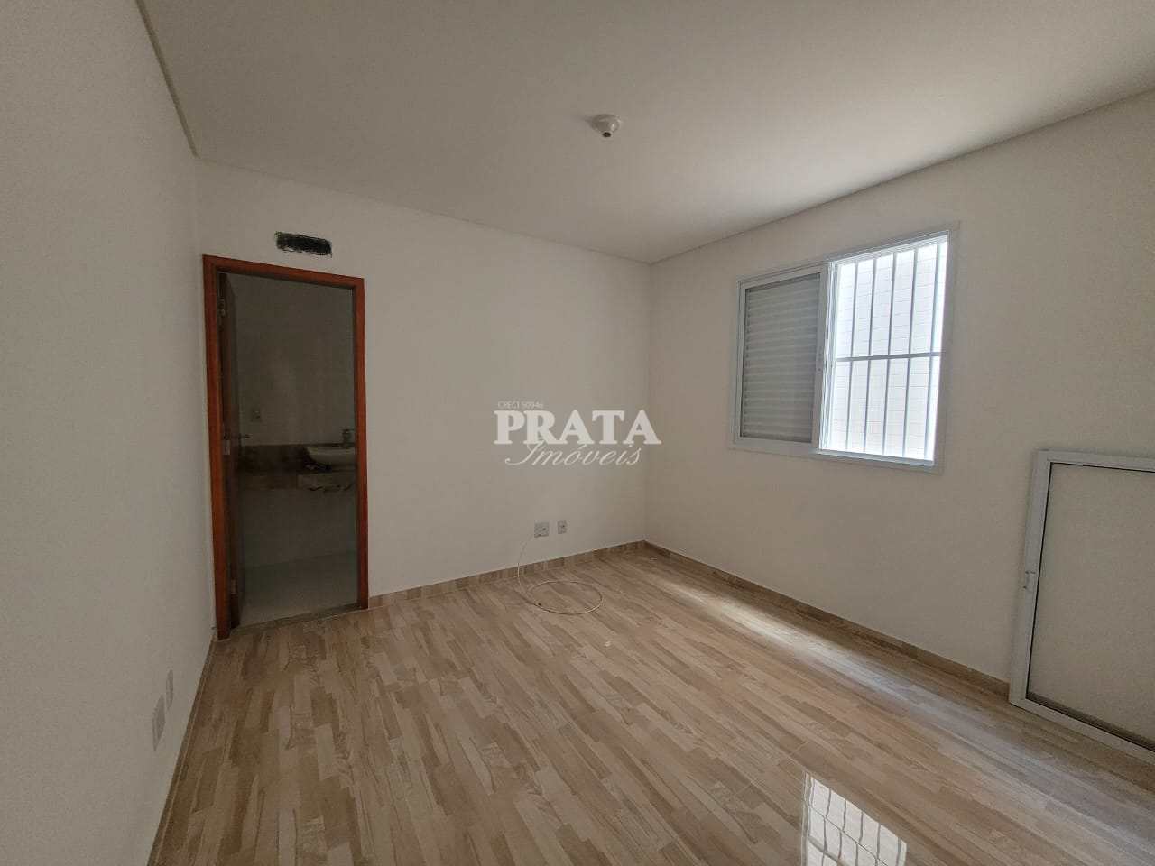 Casa à venda com 2 quartos, 70m² - Foto 5