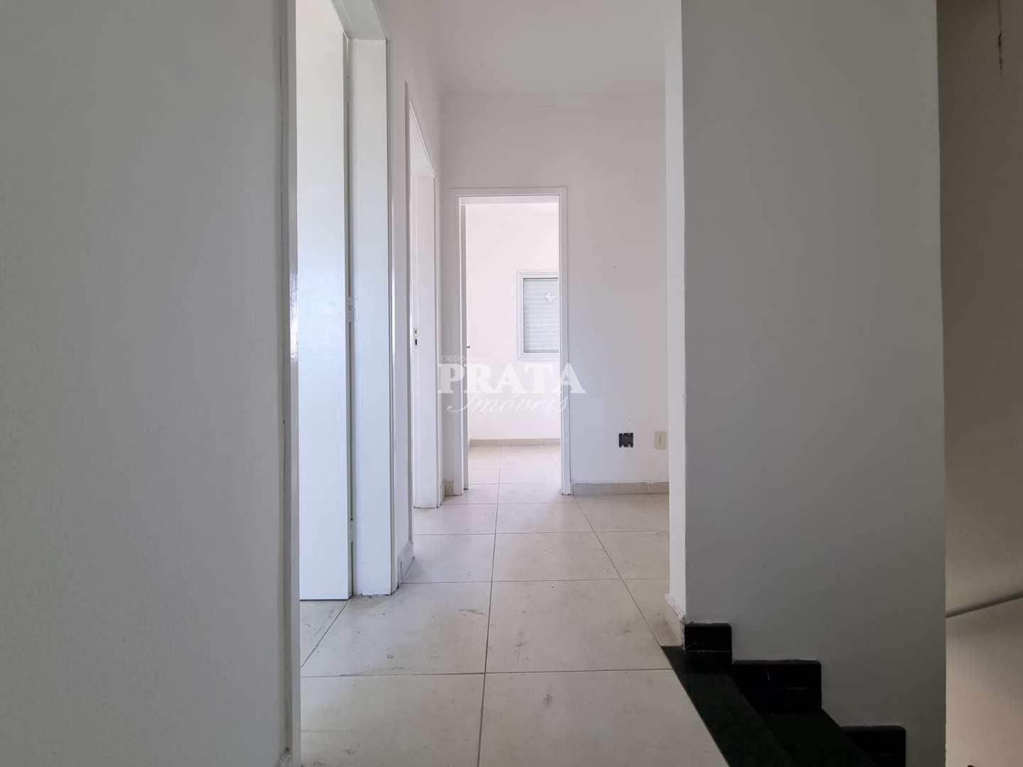 Casa à venda com 3 quartos, 100m² - Foto 4