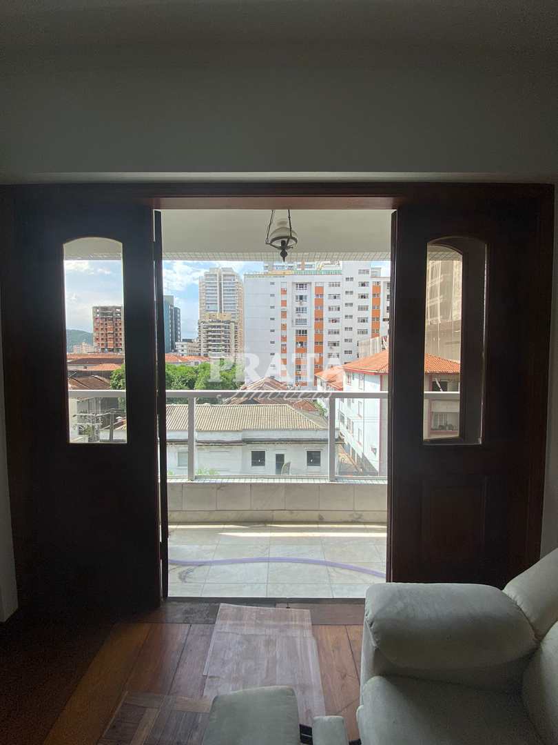 Apartamento à venda com 3 quartos, 150m² - Foto 2