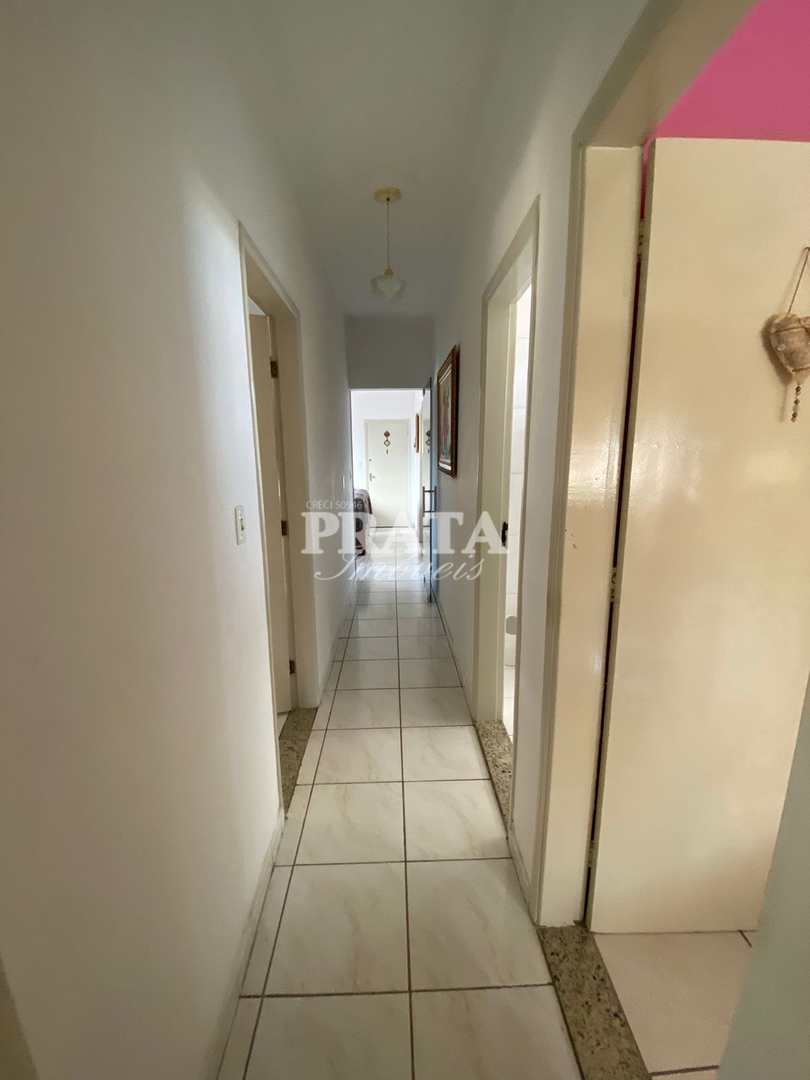 Apartamento à venda com 3 quartos, 124m² - Foto 4