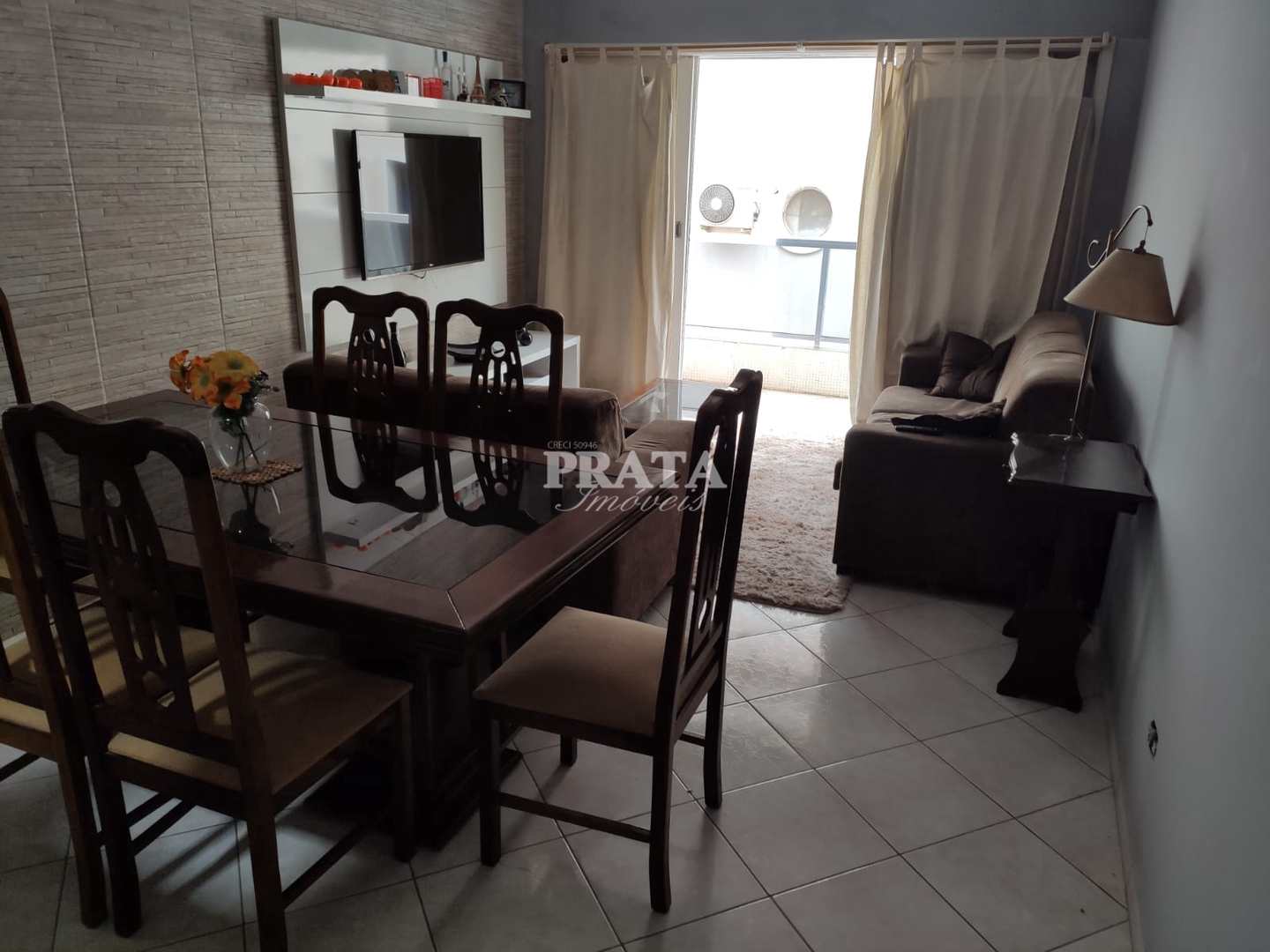 Apartamento à venda com 1 quarto, 55m² - Foto 2