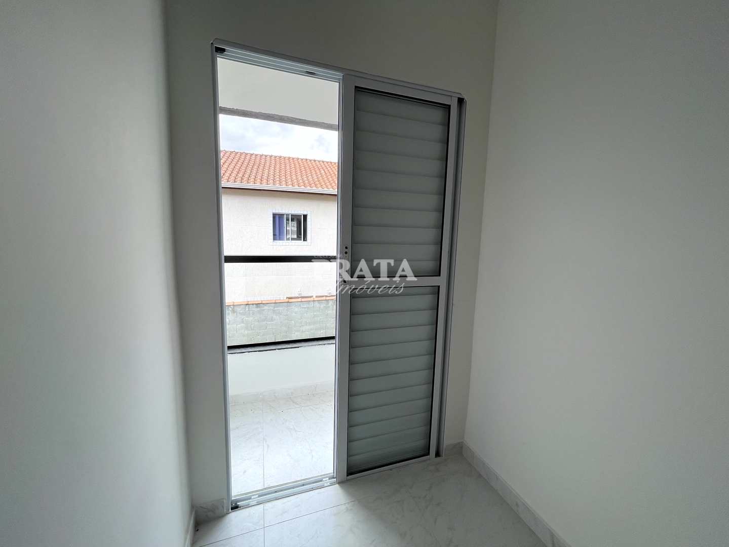 Casa à venda com 2 quartos, 54m² - Foto 11