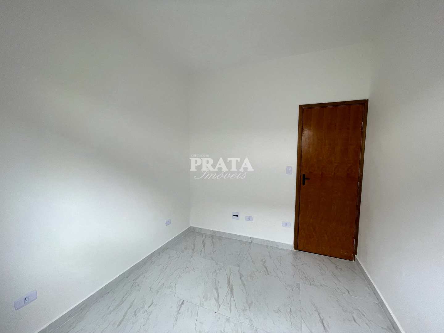 Casa à venda com 2 quartos, 50m² - Foto 8