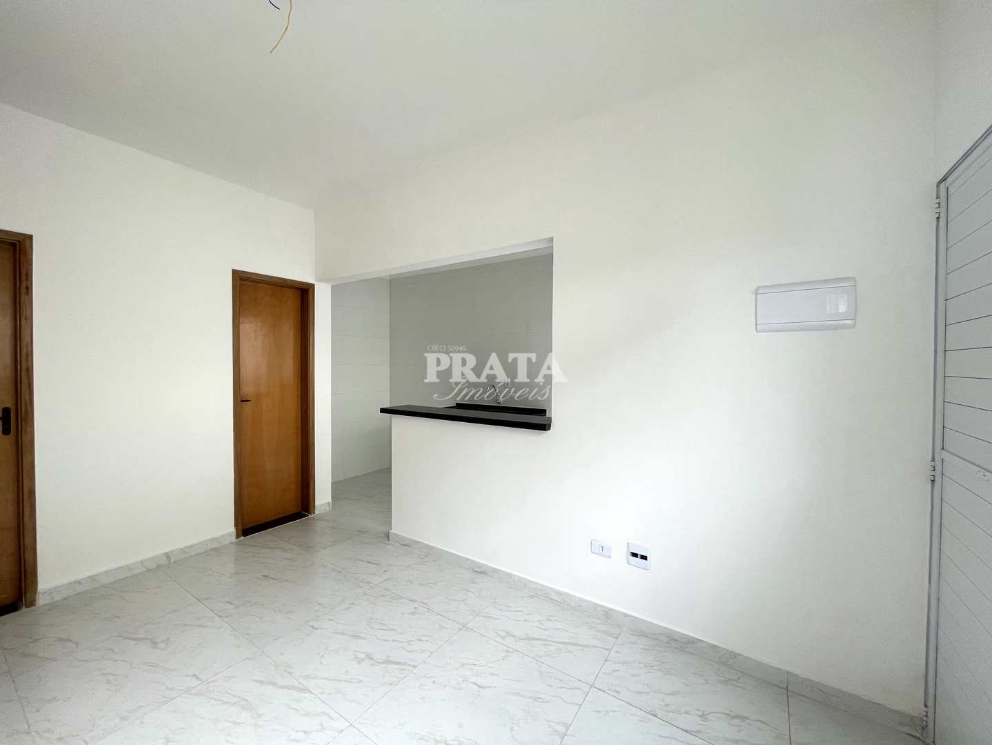 Casa à venda com 2 quartos, 50m² - Foto 2