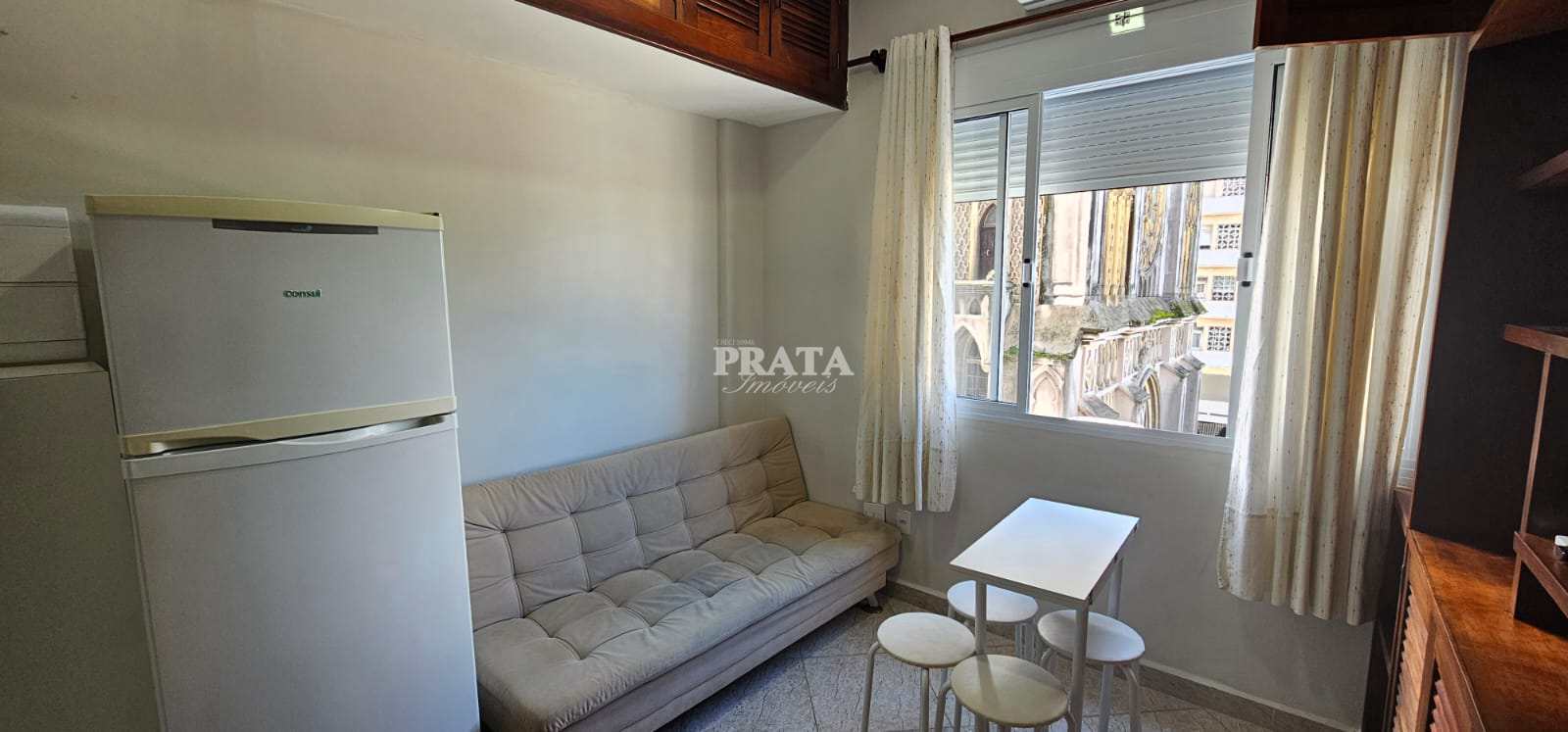 Apartamento à venda com 1 quarto, 28m² - Foto 2