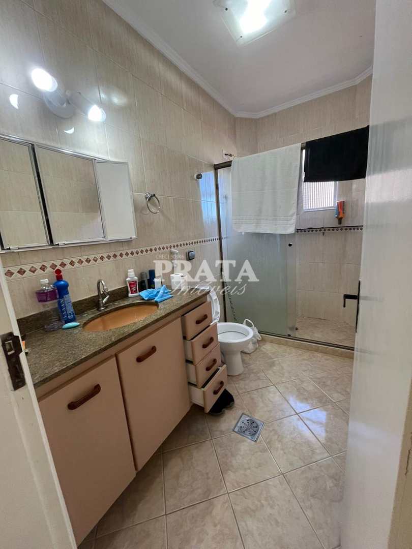 Apartamento para alugar com 2 quartos, 110m² - Foto 17