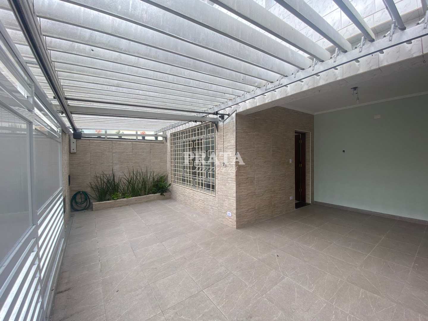 Sobrado à venda com 3 quartos, 110m² - Foto 1