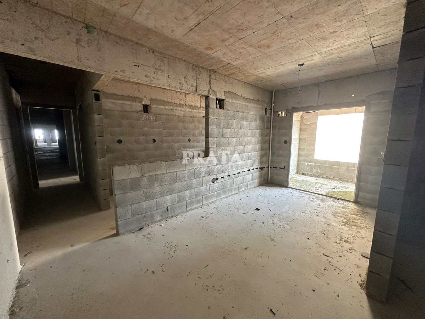 Apartamento à venda com 2 quartos, 79m² - Foto 4