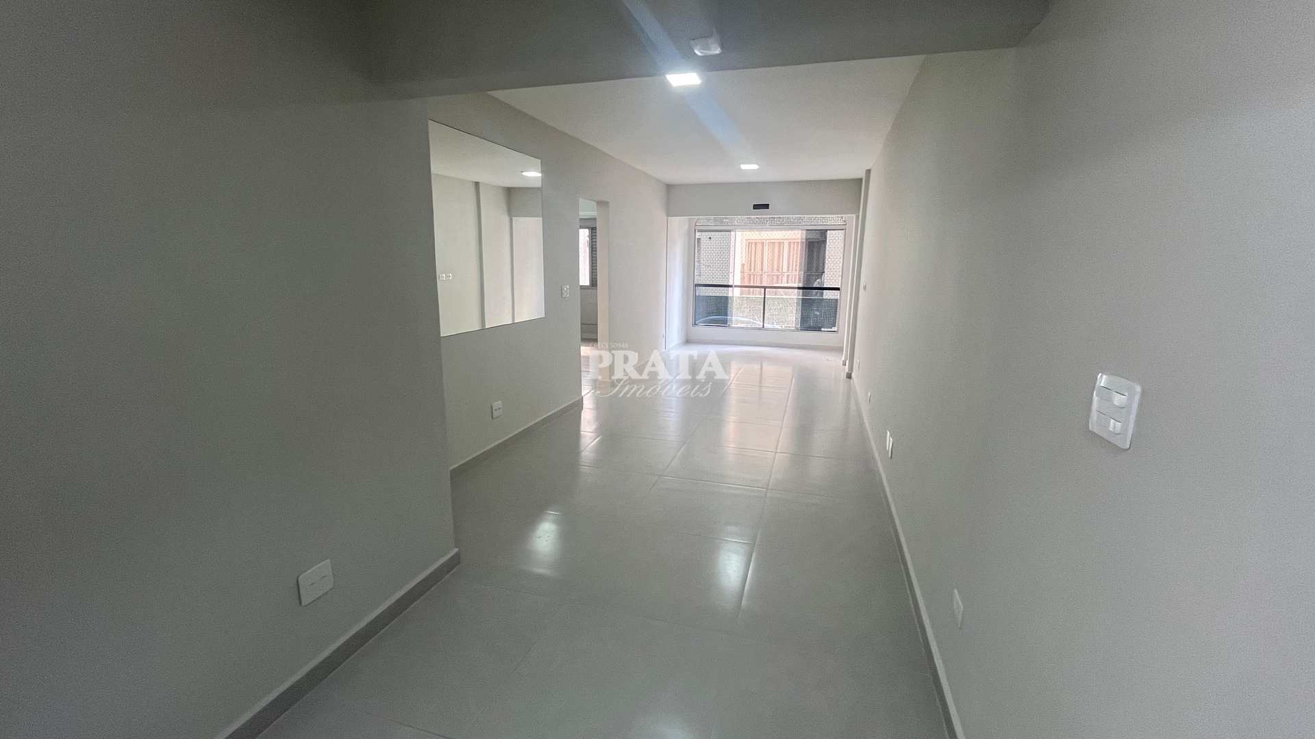 Apartamento à venda com 2 quartos, 81m² - Foto 3