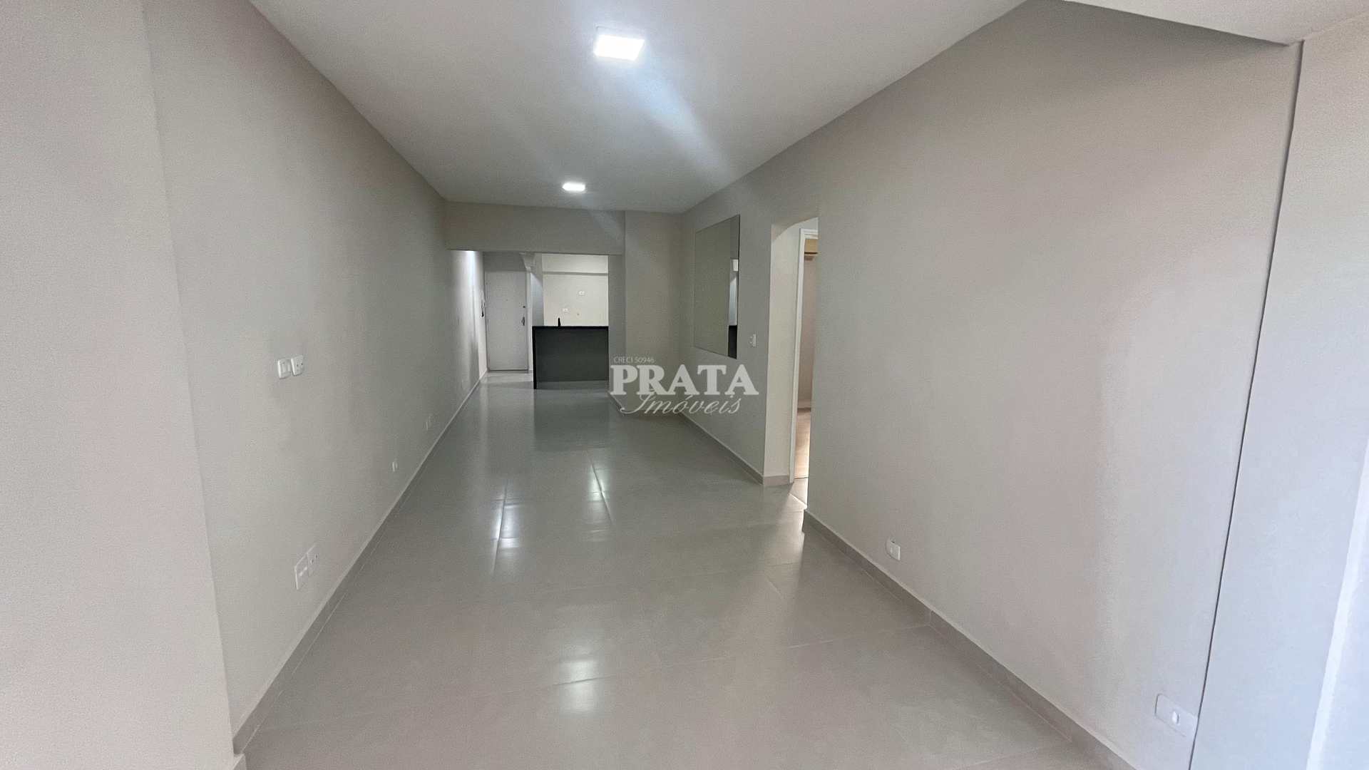 Apartamento à venda com 2 quartos, 81m² - Foto 1